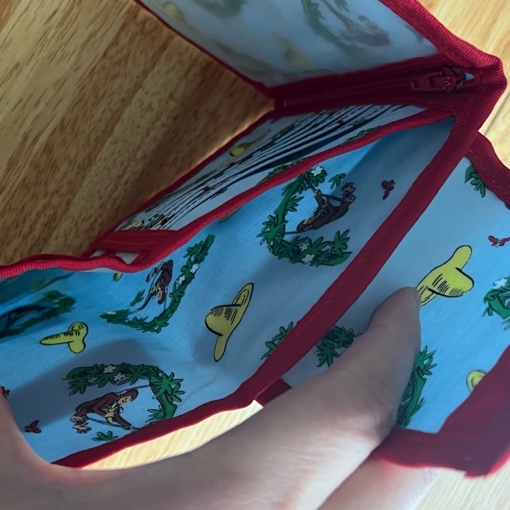 Curious George Wallet - Picture 4 of 6
